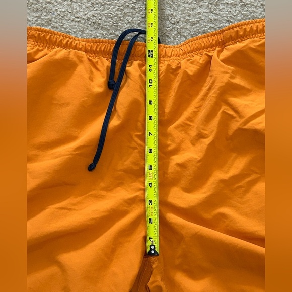 LL Bean Men’s XL Mesh Lined Cargo Swim Shorts - Picture 7 of 8